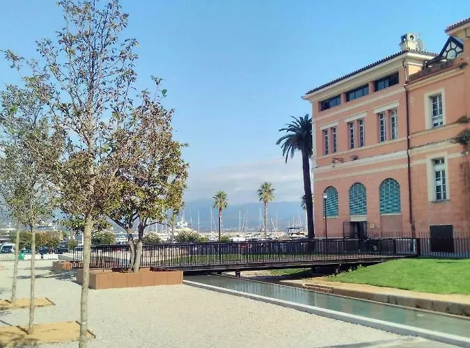 Le Du Cardinal Central/ Wifi/ à Pieds! Appartement *