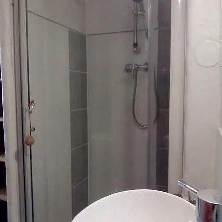 Le Du Cardinal Central/ Wifi/ A Pieds! Apartmán *