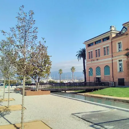 Le Du Cardinal Central/ Wifi/ Ajaccio à Pieds! Appartamento *
